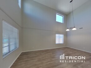 85 W Sun Ray Dr in Queen Creek, AZ - Foto de edificio - Building Photo