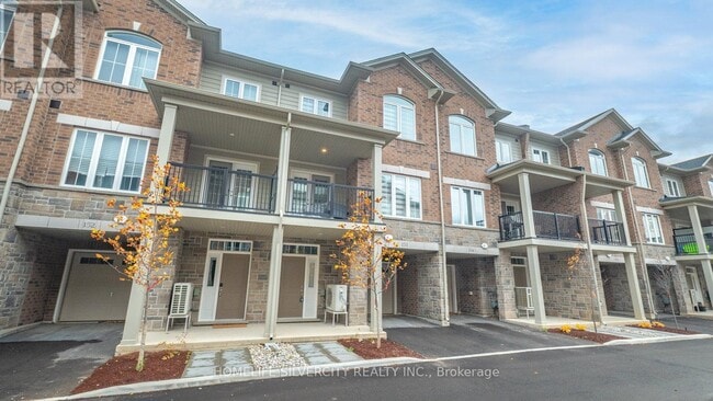 property at 677 Park Rd N