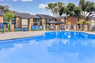 Residence at Deer Park Apartments in Deer Park, TX - Building Photo - Building Photo