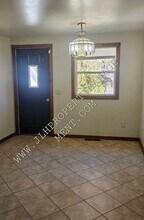 434 W Clark St in Freeport, IL - Building Photo - Building Photo