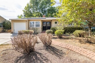 7457 Wish Ave in Los Angeles, CA - Building Photo - Building Photo