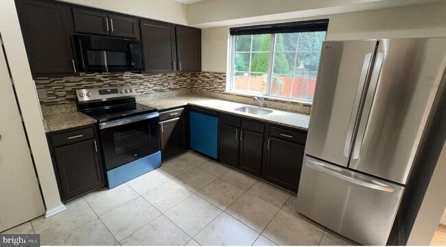 13 Dinsdale Ct