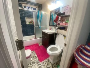 40 S 16th St in New Hyde Park, NY - Building Photo - Building Photo