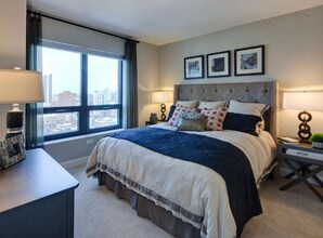 60 W Hubbard St in Chicago, IL - Building Photo - Building Photo