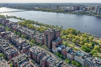 181 Beacon St in Boston, MA - Building Photo - Building Photo