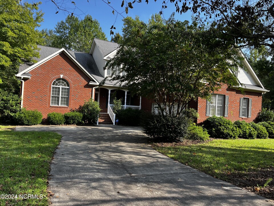 103 Jura Ct in New Bern, NC - Building Photo