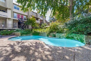 5740 Martel Ave in Dallas, TX - Building Photo