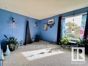 28 S Park Dr in Leduc, AB - Building Photo - Building Photo