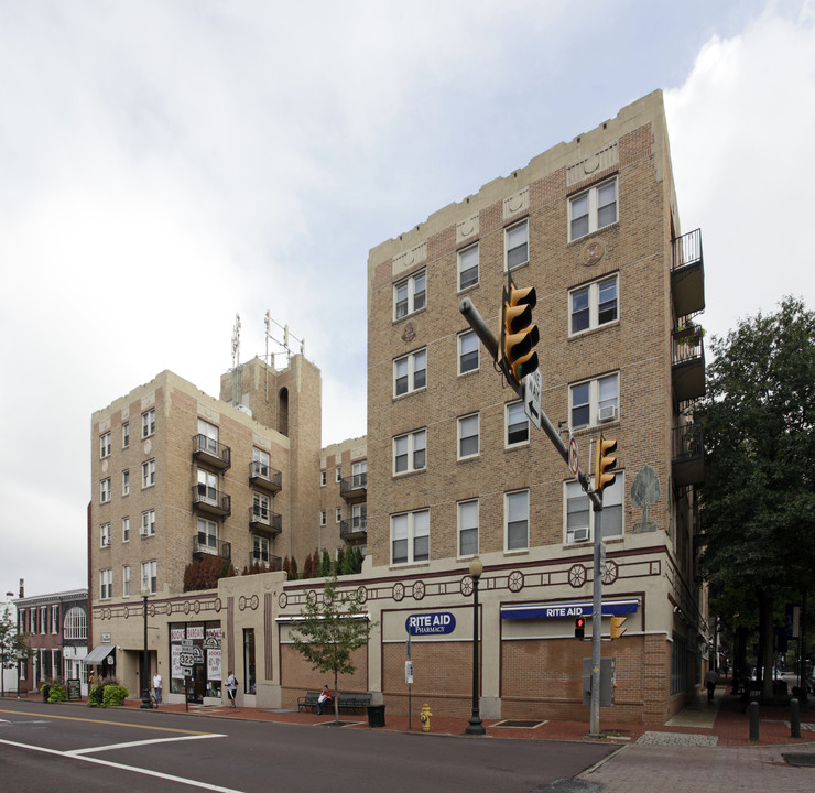 The Greentree Building in West Chester, PA - Building Photo