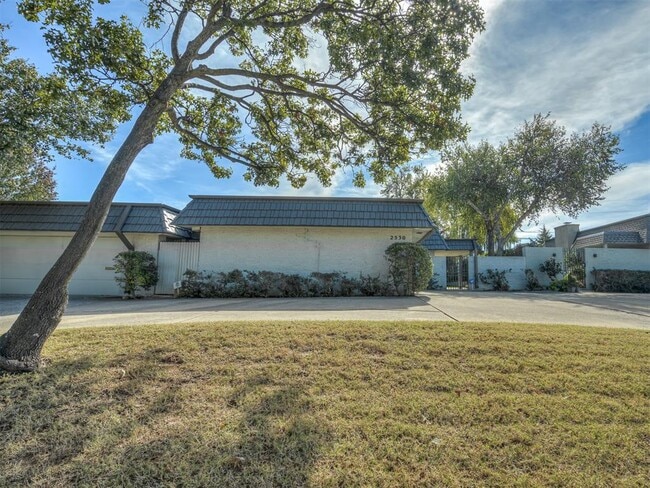 2530 NW 62nd St in Oklahoma City, OK - Building Photo - Building Photo