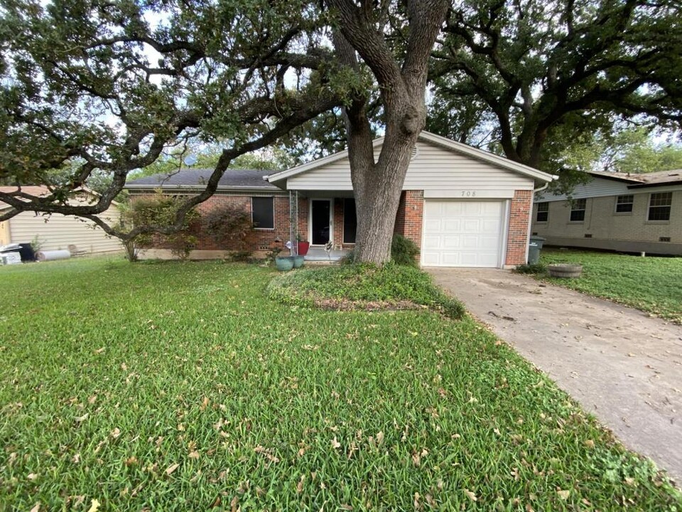 708 Shady Ln in Copperas Cove, TX - Building Photo