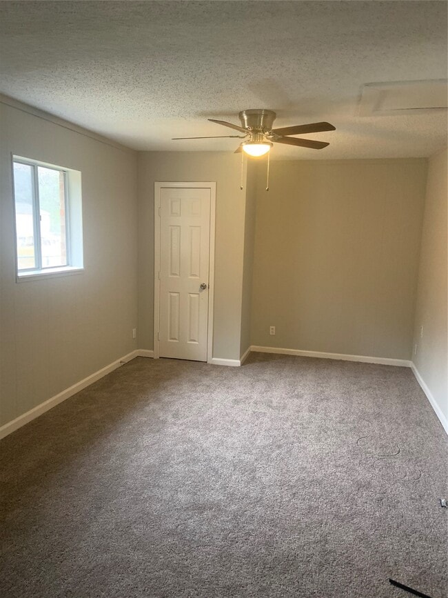 308 Circle Dr in Wharton, TX - Building Photo - Building Photo