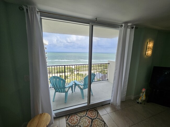 9273 Collins Ave in Surfside, FL - Building Photo - Building Photo