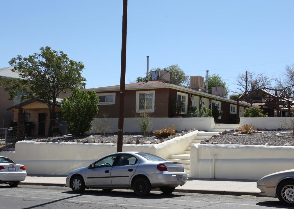 300 W Rio Grande Ave in El Paso, TX - Building Photo