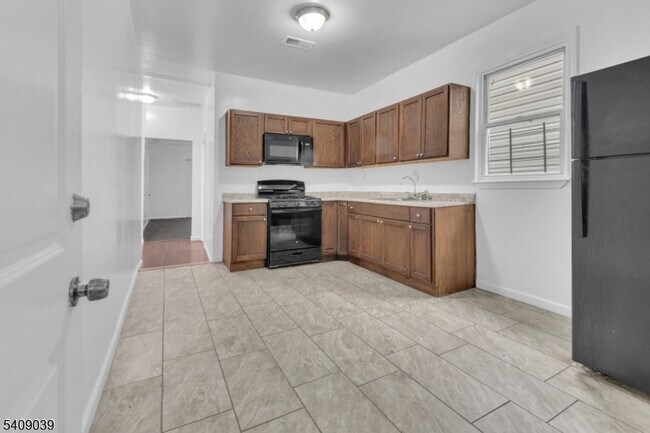 54 3rd St in Newark, NJ - Building Photo - Building Photo