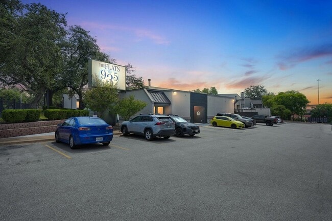 property at 935 La Posada Dr