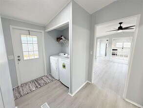 1133 Rd 5823 in Cleveland, TX - Building Photo - Building Photo
