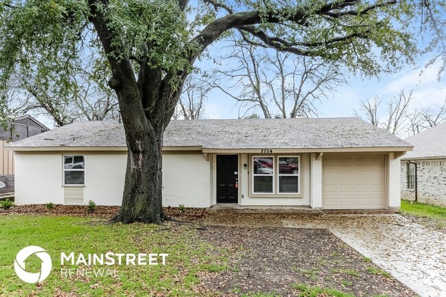 property at 2704 Hardy Pl