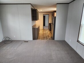 762 Virginia in Belleville, MI - Building Photo - Building Photo