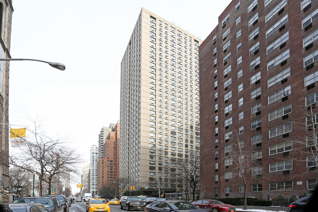 The Regent in New York, NY - Building Photo