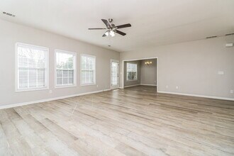 312 Oakhaven Way in Villa Rica, GA - Building Photo - Building Photo