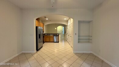 12999 Sunset Lake Dr in Jacksonville, FL - Building Photo - Building Photo