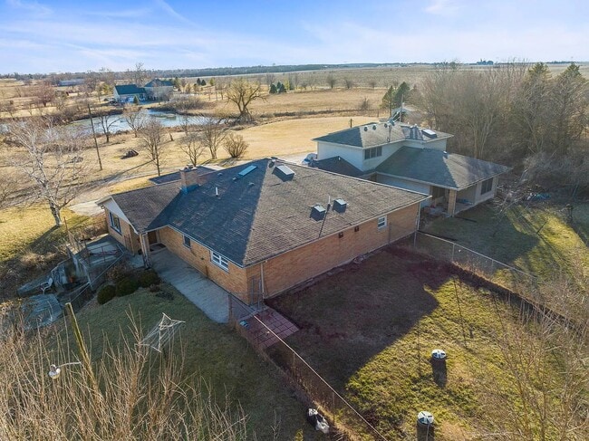 27257 S Scheer Rd in Manhattan, IL - Building Photo - Building Photo