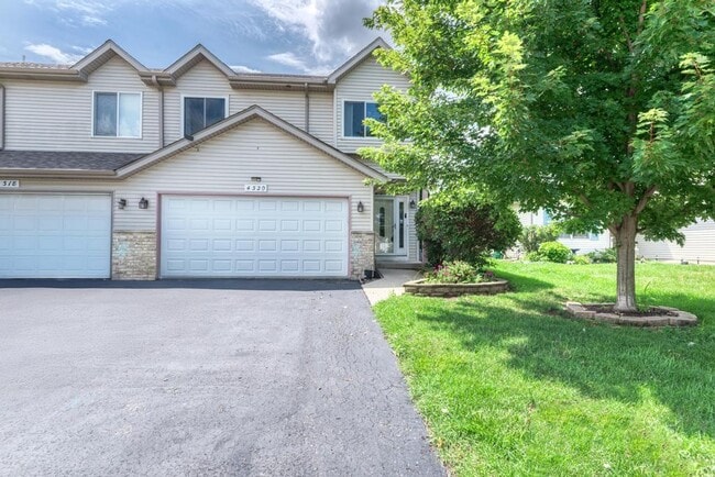 4320 Odonohue Dr in Joliet, IL - Building Photo - Building Photo