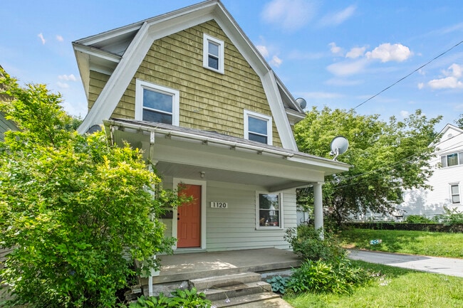 property at 1120 Fountain St NE