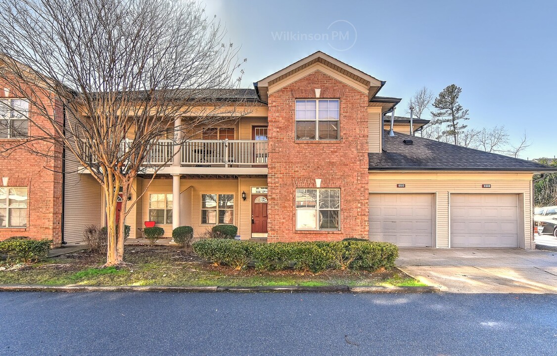 6512 Quarterbridge Ln in Charlotte, NC - Building Photo