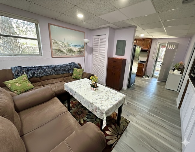 property at 923 Abbiegail Dr