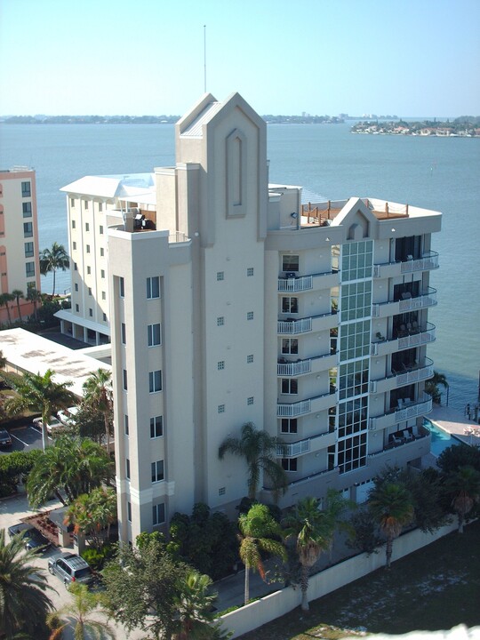 Alta Mer in Sarasota, FL - Building Photo