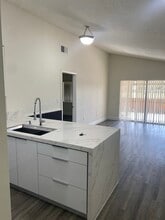 1385 SW 135th Pl in Miami, FL - Building Photo - Building Photo