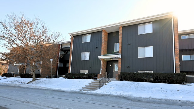 Raven Oaks Apartments