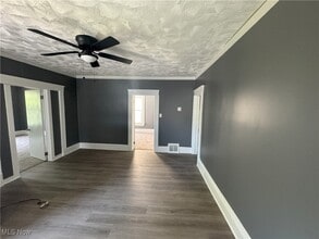 2048 W 95th St in Cleveland, OH - Building Photo - Building Photo