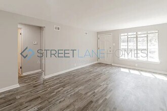 6949 Pasadena Blvd in St. Louis, MO - Foto de edificio - Building Photo