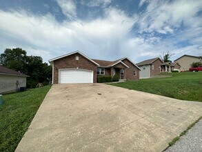 16324 Heartland Ln in St. Robert, MO - Building Photo - Building Photo