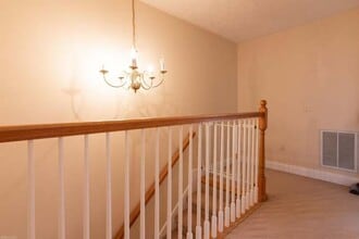365 Oak Tree Blvd NW in Christiansburg, VA - Building Photo - Building Photo