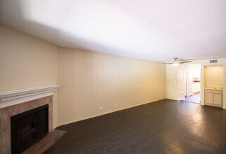 2001 E 21st St, Unit 0242 in Signal Hill, CA - Building Photo - Building Photo