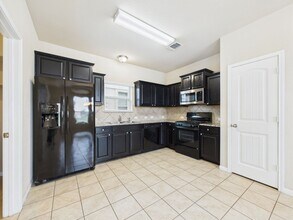 1400 Blake St in Leander, TX - Building Photo - Building Photo