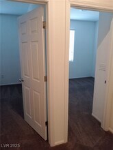 664 Anemone Ln in Henderson, NV - Building Photo - Building Photo