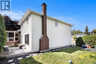 31 Wedgewood Crescent in Ottawa, ON - Building Photo - Building Photo