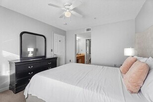 27101 SW Palm Dr in Port St. Lucie, FL - Building Photo