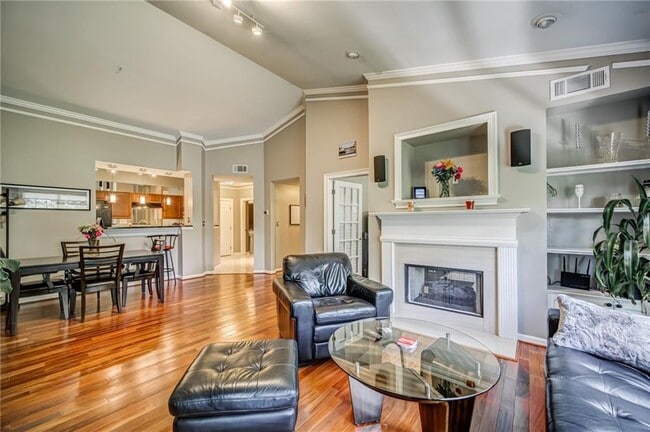 property at 3275 Lenox Rd NE