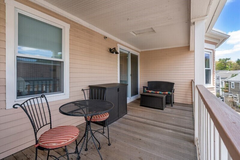 20 Moraine St in Belmont, MA - Building Photo