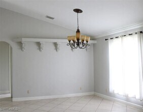 120 18th Ave NE in Naples, FL - Building Photo - Building Photo