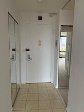 200 Locust St, Unit 6C in Philadelphia, PA - Building Photo - Building Photo