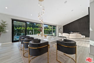 5301 Crebs Ave in Los Angeles, CA - Building Photo - Building Photo