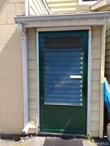 48 Reef Rd in Fairfield, CT - Building Photo