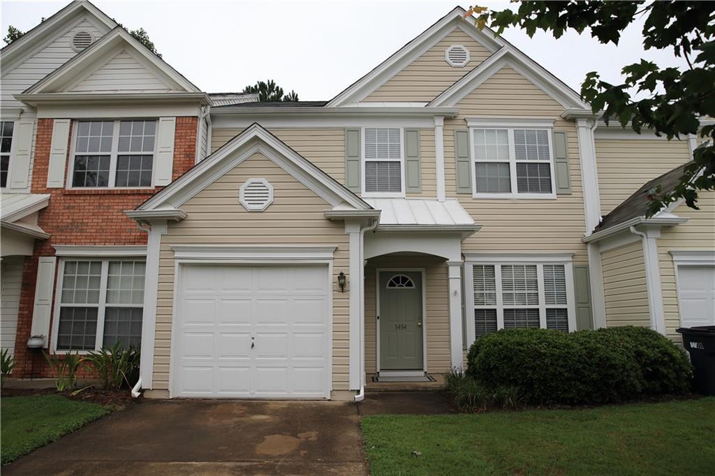 5454 Medlock Corners Dr in Norcross, GA - Foto de edificio